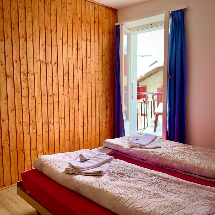 Weisses Roessli Hotell Leukerbad Exteriör bild