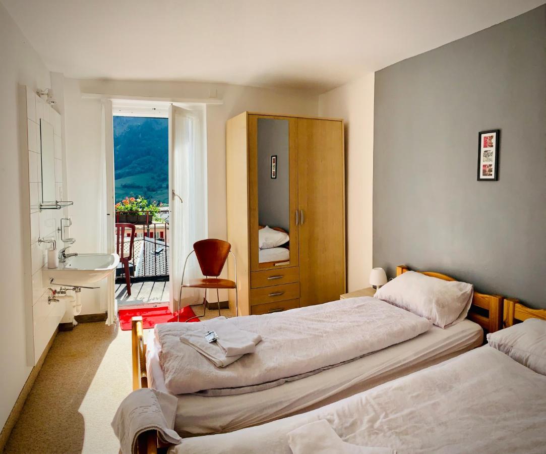 Weisses Roessli Hotell Leukerbad Exteriör bild