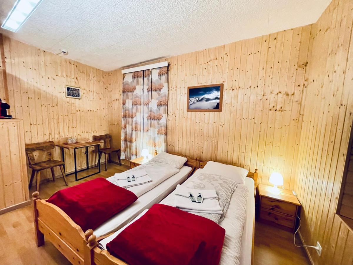 Weisses Roessli Hotell Leukerbad Exteriör bild