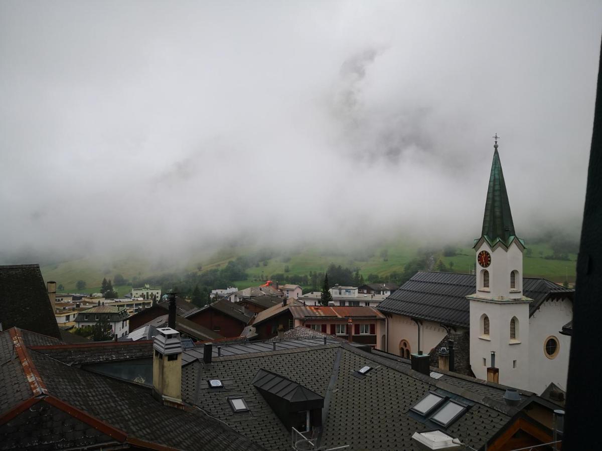 Weisses Roessli Hotell Leukerbad Exteriör bild